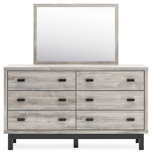 Vessalli Queen Panel Bed with Mirrored Dresser and 2 Nightstands